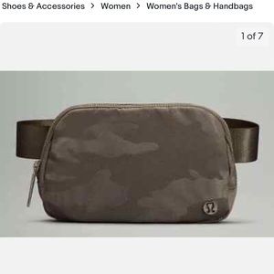 Lululemon Everywhere Belt Bag